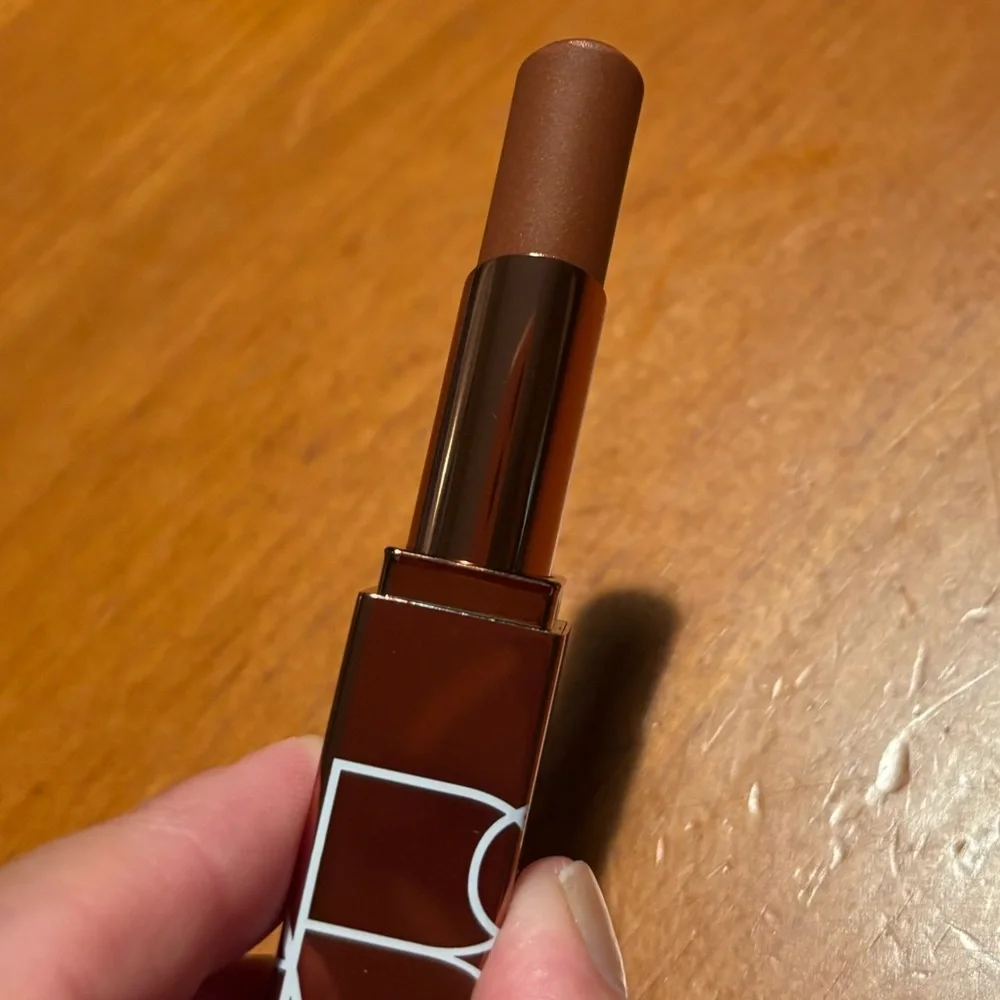 NARS Afterglow Lip Balm Laguna